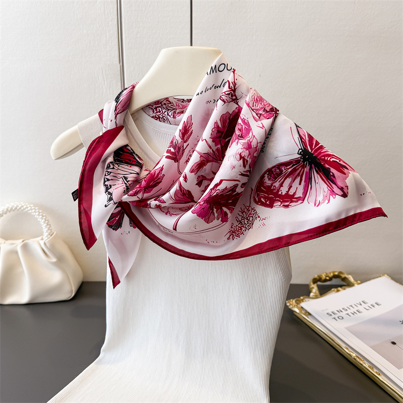 Lenço de Seda Quadrado com Est - Scarf Silk Neck avaliação e preço